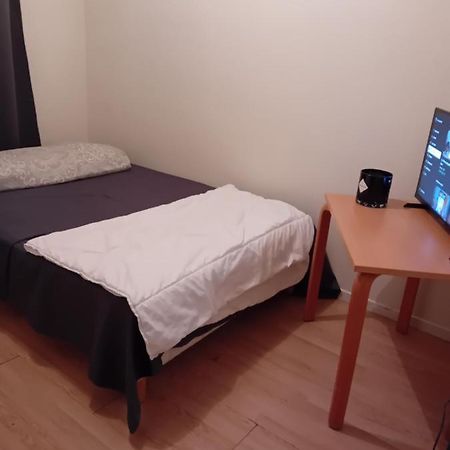 Une Maison En Ville Saint-Denis  Ngoại thất bức ảnh